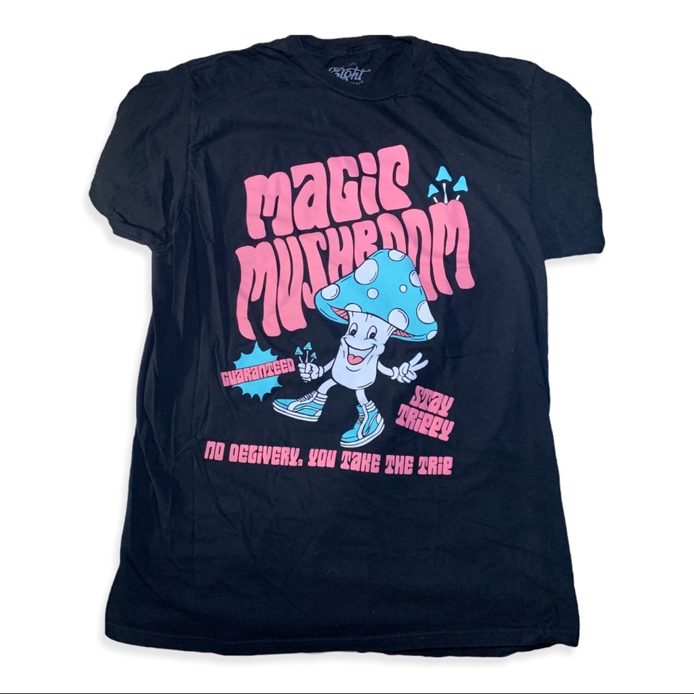 Magic mushroom tee